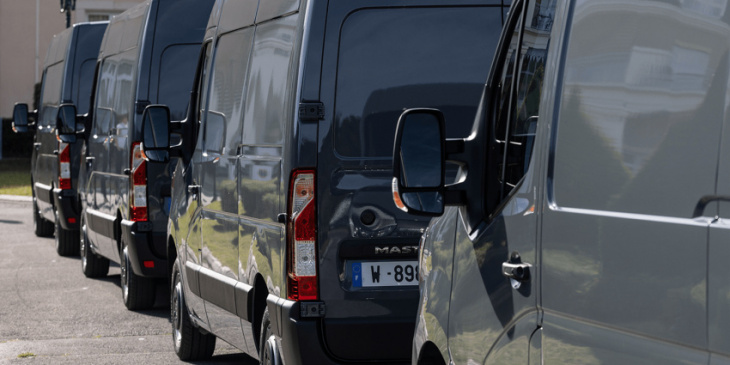 renault releases its latest electric van range in uk