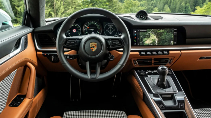 2023 porsche 911 sport classic review