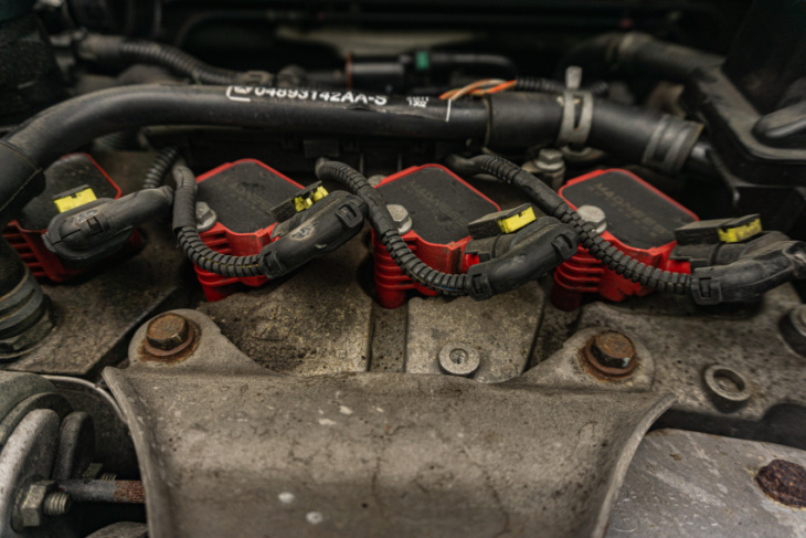 how to, how to safely change your spark plugs and ignition coils