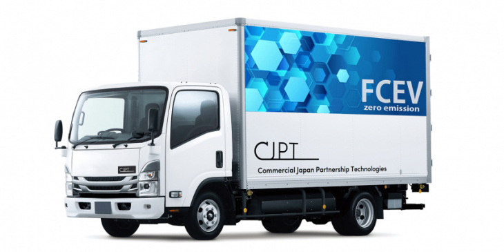 japanese manufacturer partnership to take on light commercial trucks