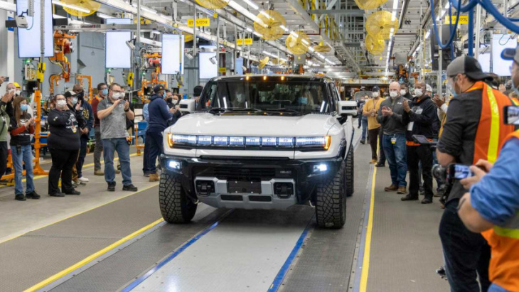 gm chosen to provide hummer ev to us army for demo and testing