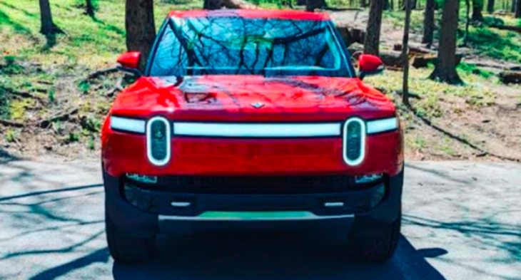 how fast does the rivian r1t go?