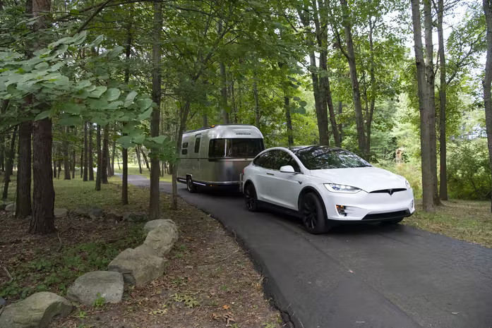 the future of electric, sustainable, off-grid and autonomous recreational vehicles
