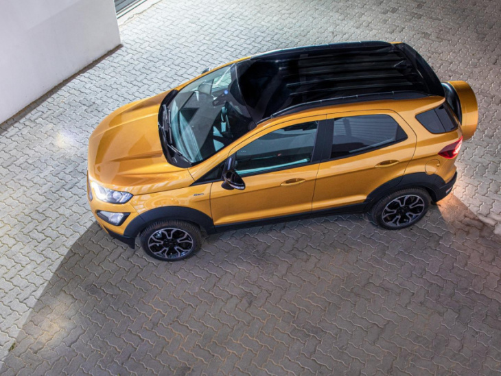 what is the difference between the ford ecosport and the ford ecosport active?