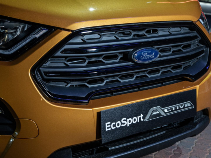 what is the difference between the ford ecosport and the ford ecosport active?