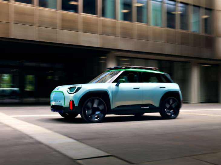 android, pure electric mini concept aceman lands