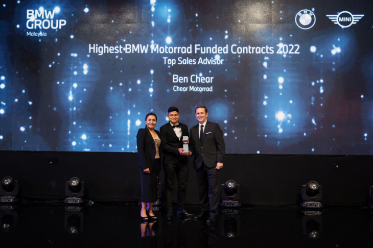 bmw group malaysia celebrates dealer achievements