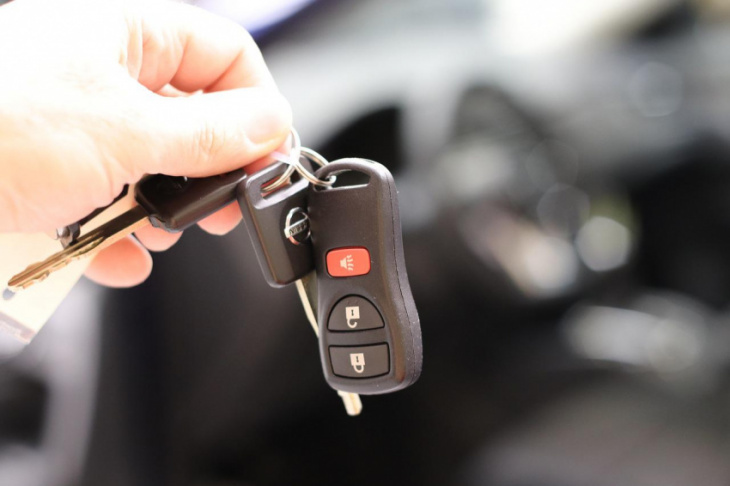 how to, 10 tips on how to improve your car security