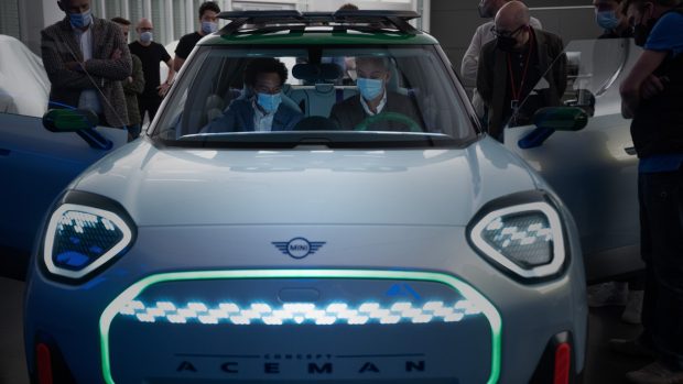 android, mini aceman previews upcoming chinese-made electric suv