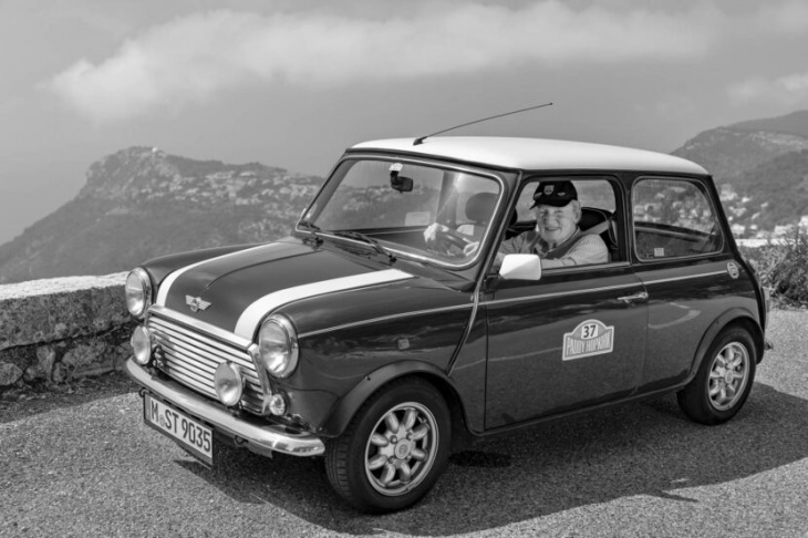 mini and the automotive world mourns iconic british racing driver paddy hopkirk