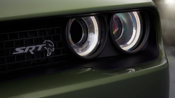 they live! all-new dodge charger, challenger coming with hemi v-8s