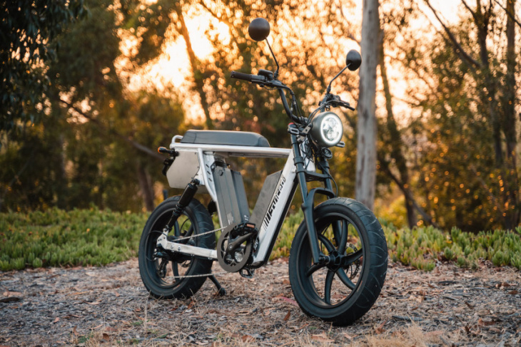 amazon, juiced hyperscrambler 2 e-bike with 100-mile range now $300 off at $2,699 in new green deals