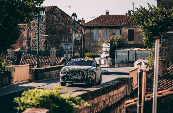 rolls-royce spectre tuned for comfort in the french riviera