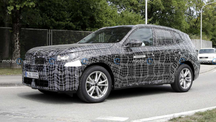 new bmw x3 plug-in hybrid spied up close with standard model