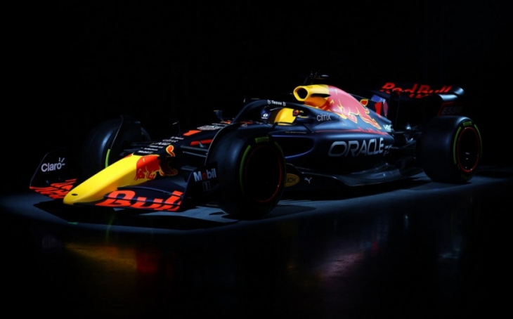 porsche to take a 50% stake in red bull f1 operation