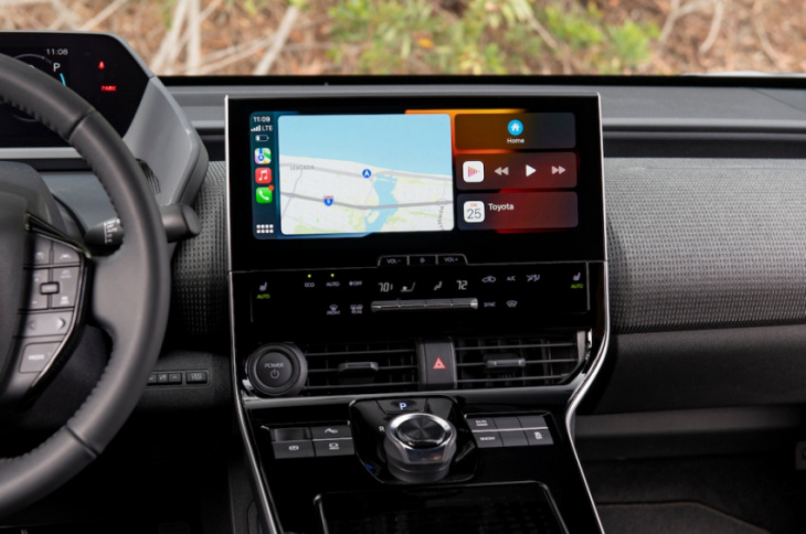 android, does the toyota bz4x have apple carplay?