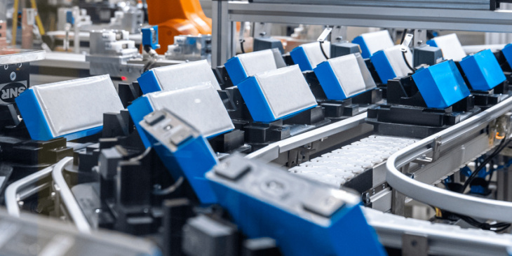 bmw opens second battery module production line in leipzig