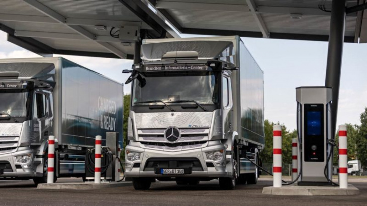 mercedes opens electric truck hub to test charging technologies
