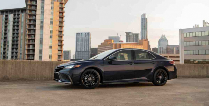 2022 toyota camry sales stay on top despite a significant decline