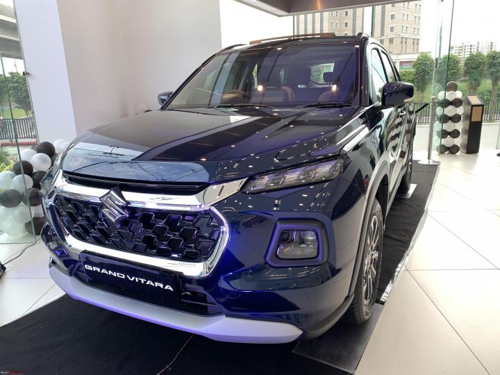 checked out the 2022 grand vitara mild hybrid in detail at a showroom