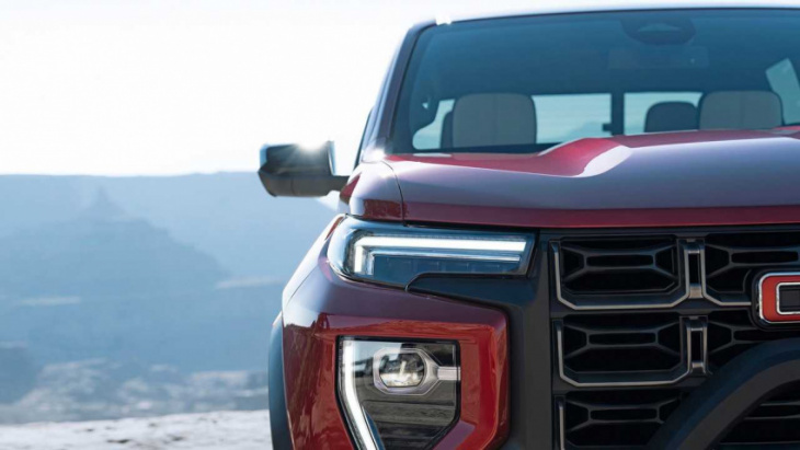 2023 gmc canyon debuts on august 11, new teaser shows at4x trim