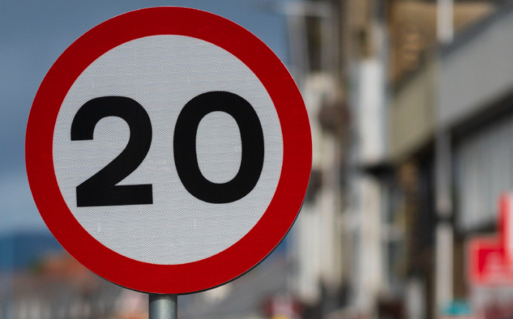 welsh council reverses 20mph speed limit after driver opposition