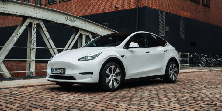 tesla to use new batteries for the model y