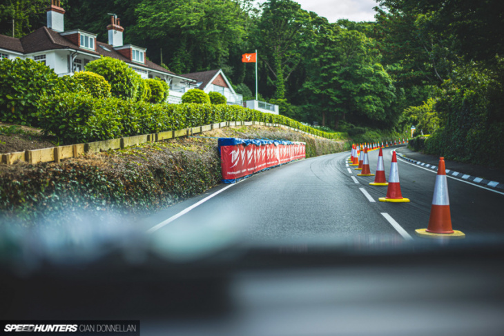 one lap of the isle of man tt course