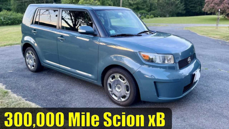 scion xb with 300,000 miles still going strong, never had big issues