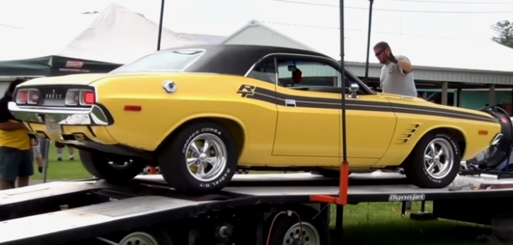 1972 dodge challenger r/t ripping up the dyno – beautiful sound, nice color combo