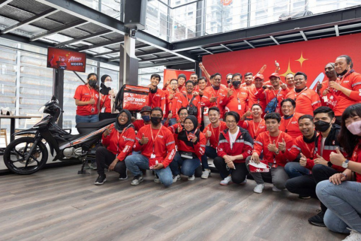 airasia riders given full-time employment with rm3k minimum salary
