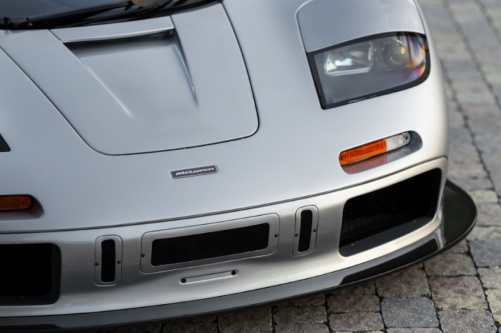 mclaren f1 with one-off headlights is for sale