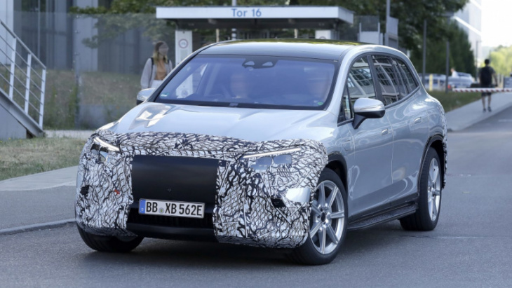 new mercedes-maybach eqs suv caught testing for the first time