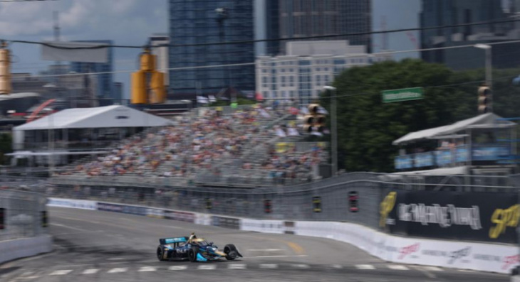indycar qualifications on hold due to lightning