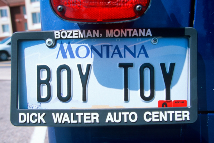 why do so many supercars have montana license plates?