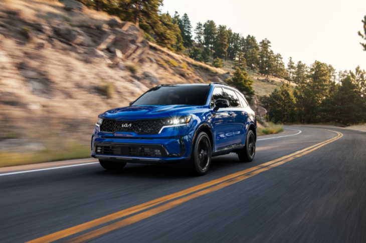 2022 kia sorento vs. 2022 volkswagen tiguan: which affordable 3-row suv is best for you?