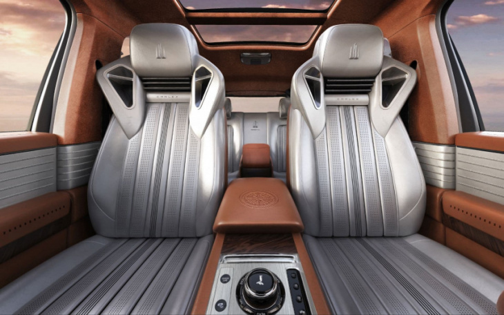 rolls-royce cullinan yachting edition by carlex design gets brushed metal finish