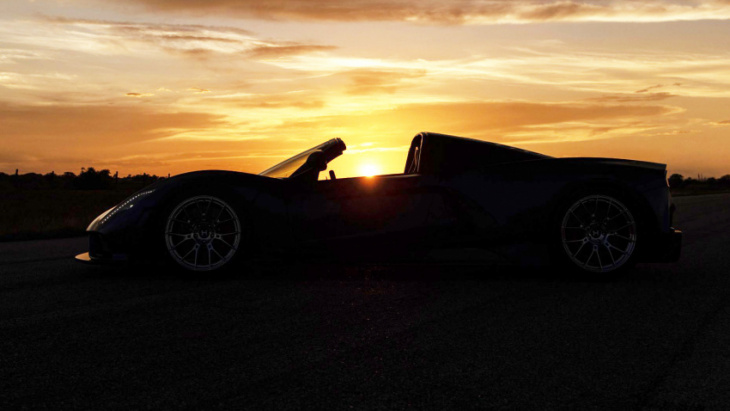 the 300mph+ hennessey venom f5 roadster will be revealed next week