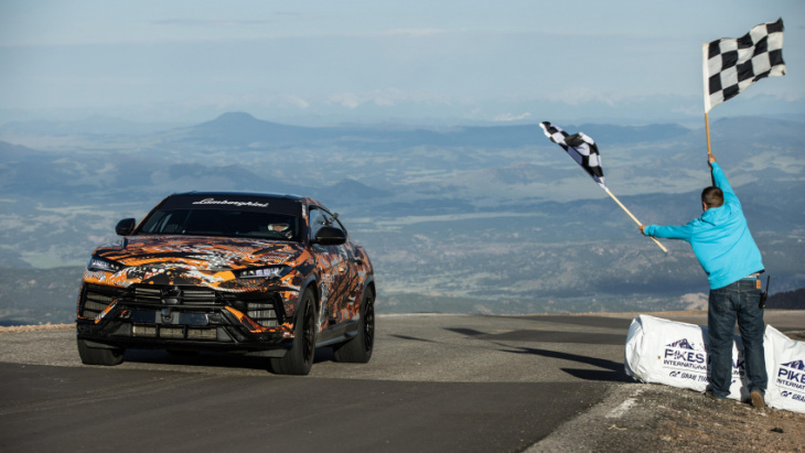 there’s a new lamborghini urus coming, and it is already a pikes peak record holder