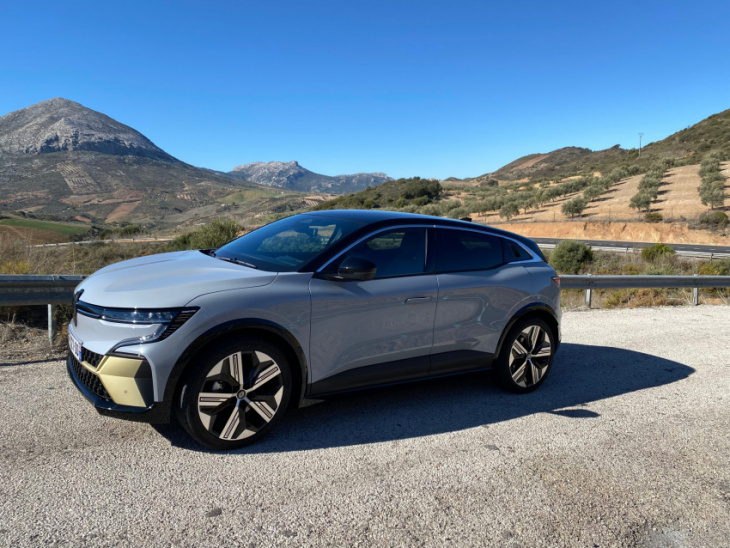 renault’s megane e-tech is now france’s most popular ev with a 100k/year run rate