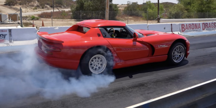 watch this 807-hp hellcat-swapped viper melt its tires on the drag strip