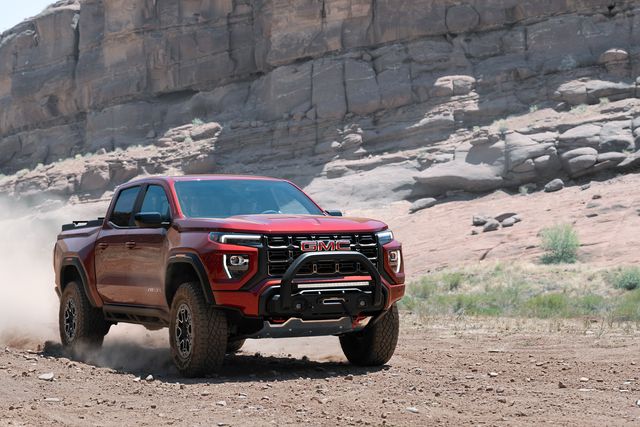 android, third-generation gmc canyon debuts with beefed-up looks, tough at4x model