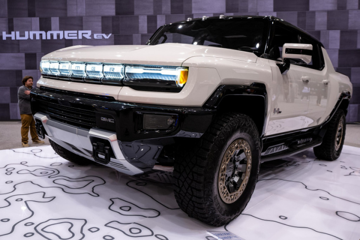 gm initiates “customer satisfaction program” for hummer ev over battery connector issue