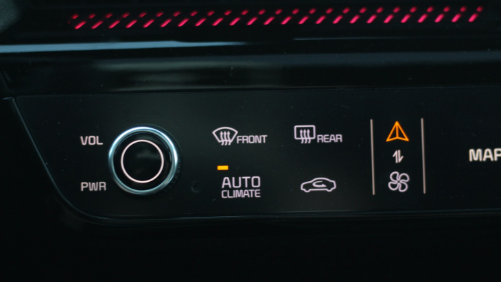 android, the 2022 kia ev6's touch bar panel is smart (update)