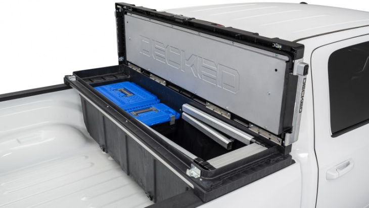 amazon, decked truck tool box review: the ladder makes all the difference