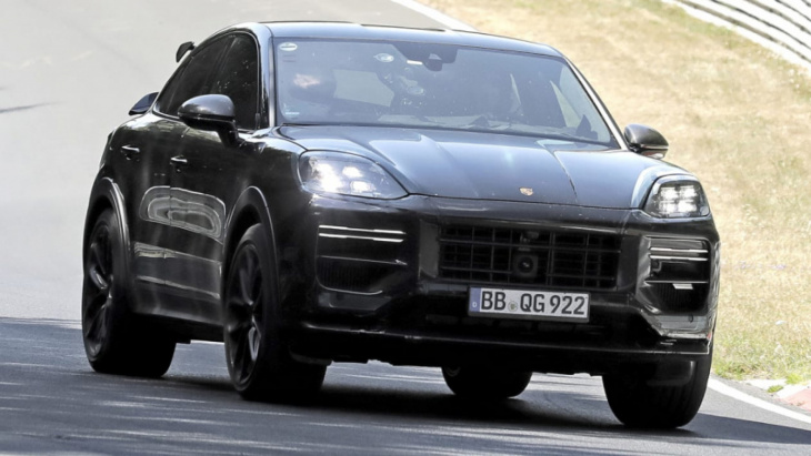 android, facelifted porsche cayenne spied in sporty turbo gt guise
