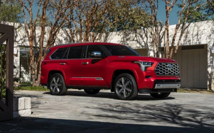 could the 2023 toyota sequoia be the most efficient full-size three-row suv in the market?