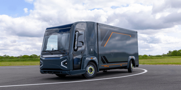 ree automotive presents electric transporter with 2 tonne load capacity