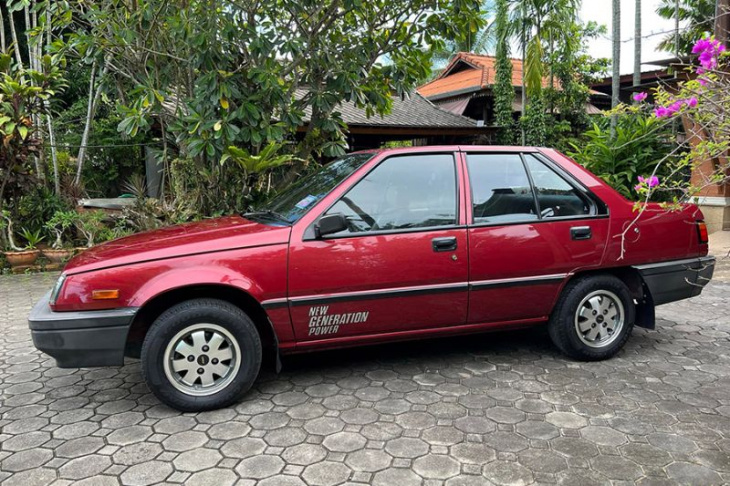 donor to the first saga, this mint 1990 mitsubishi lancer is for sale in thailand for rm 16k