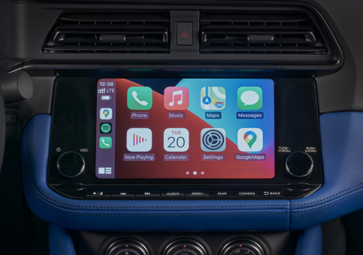 android, does the 2023 nissan z have apple carplay?